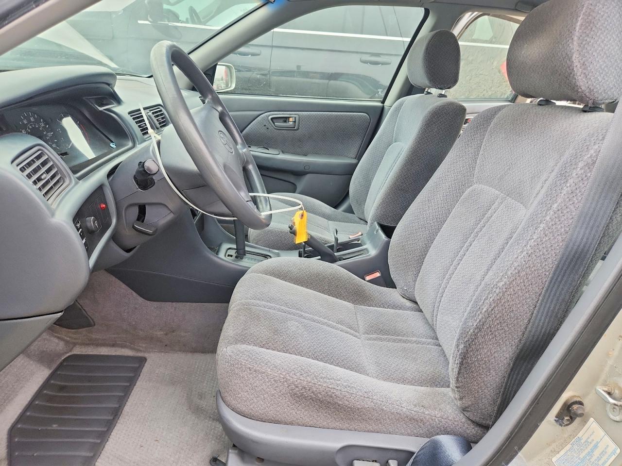 2000 Toyota Camry Le - Image 7