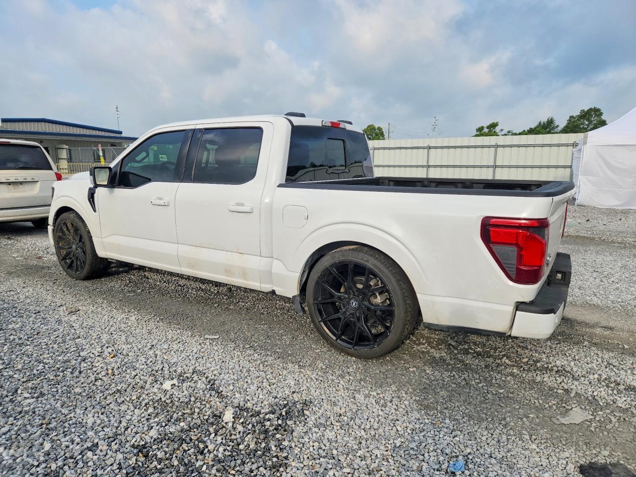 2025 Ford F150 Xlt - Фото 2