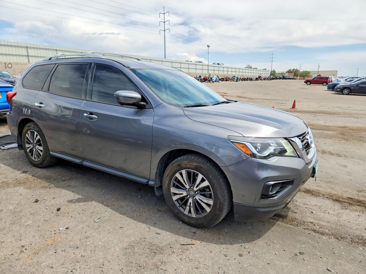 2017 Nissan Pathfinder Sl - Фото 4