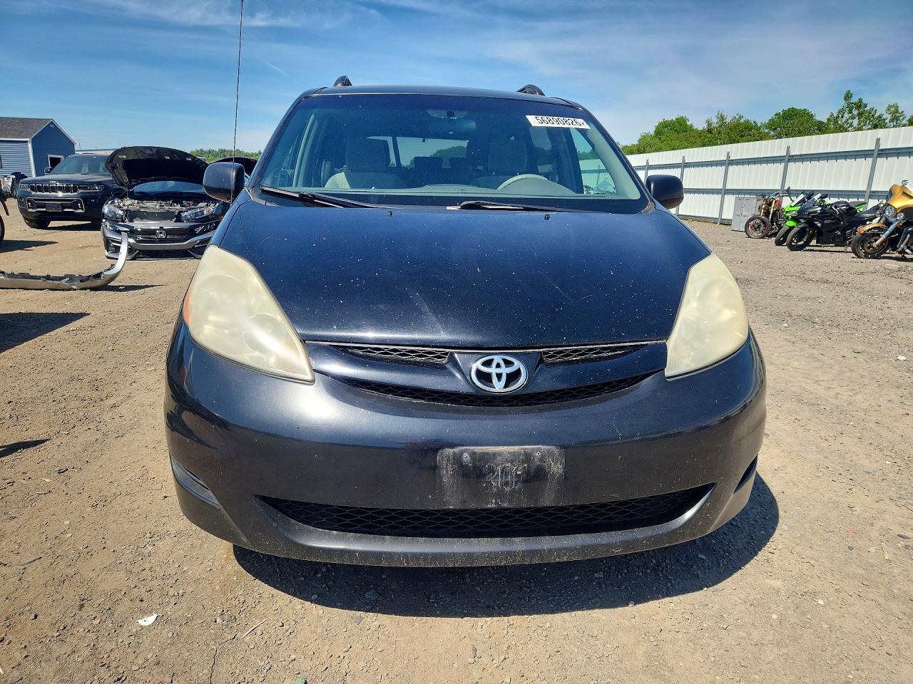 2008 Toyota Sienna Le - Image 5