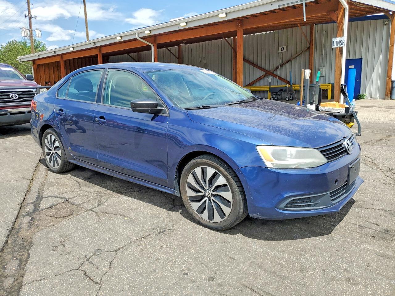 2014 Volkswagen Jetta Base - Фото 4