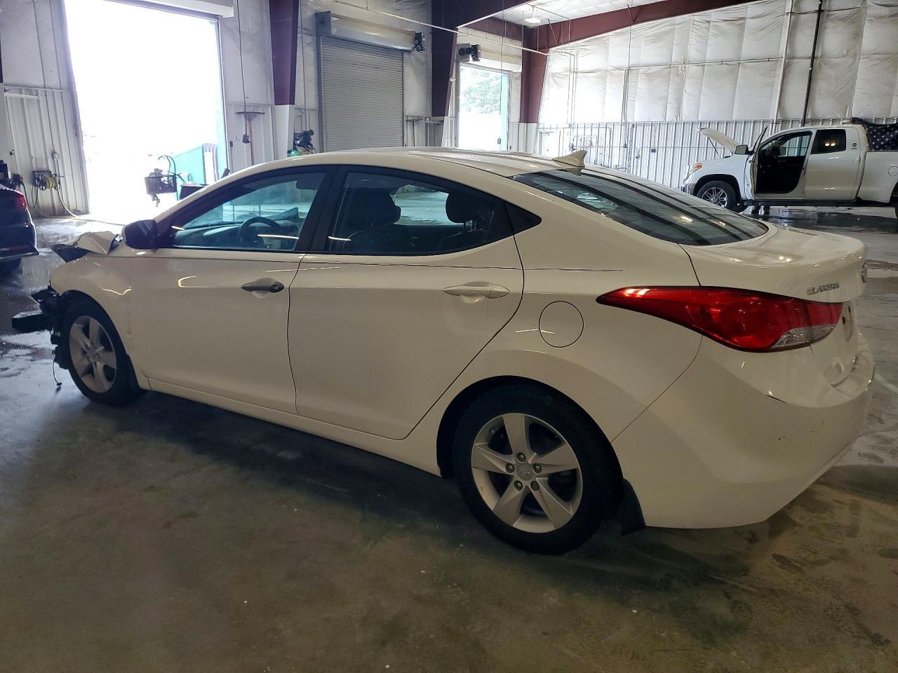2013 Hyundai Elantra Gls - Фото 2