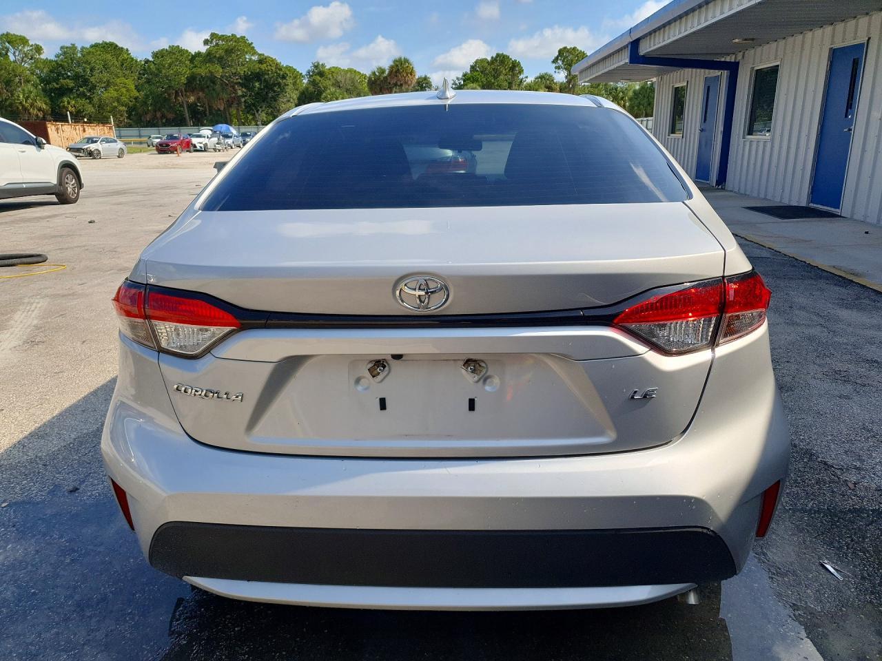 2022 Toyota Corolla Le - Фото 6