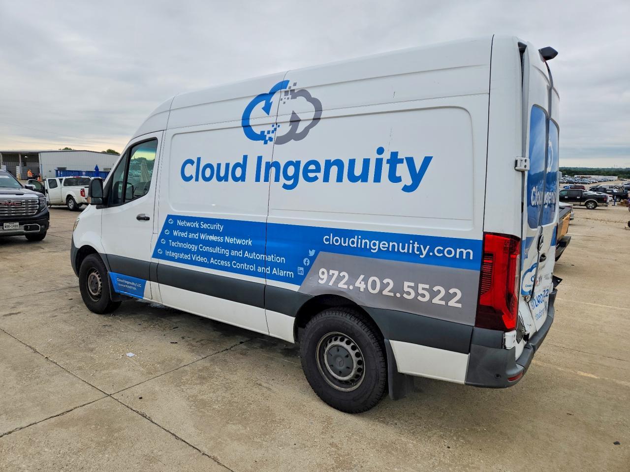 2023 Mercedes Benz Sprinter 2500 Delivery Van - Фото 2