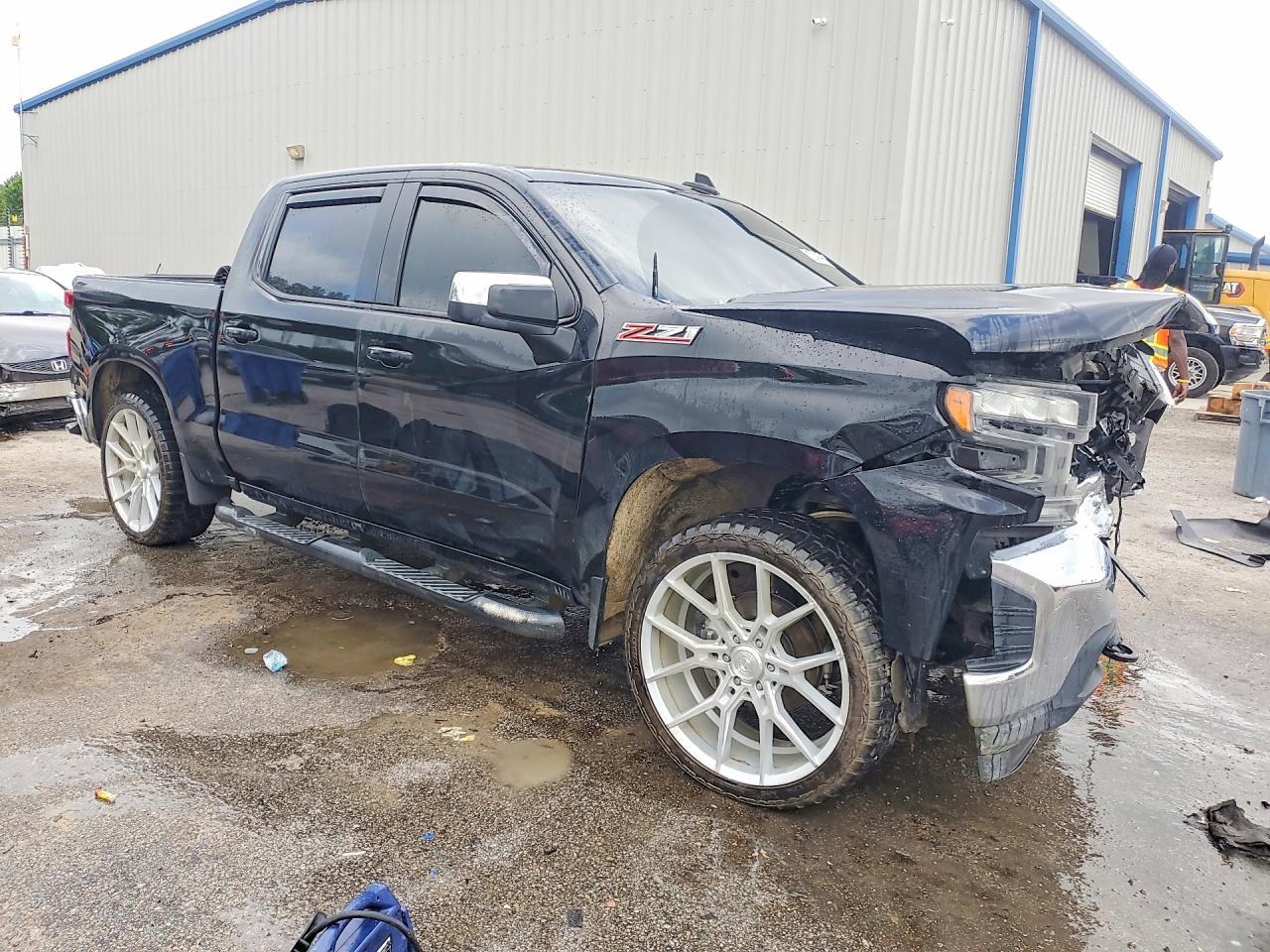 2019 Chevrolet Silverado K1500 Lt - Image 4