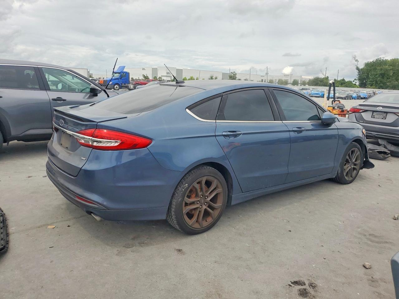2018 Ford Fusion Se - Фото 3