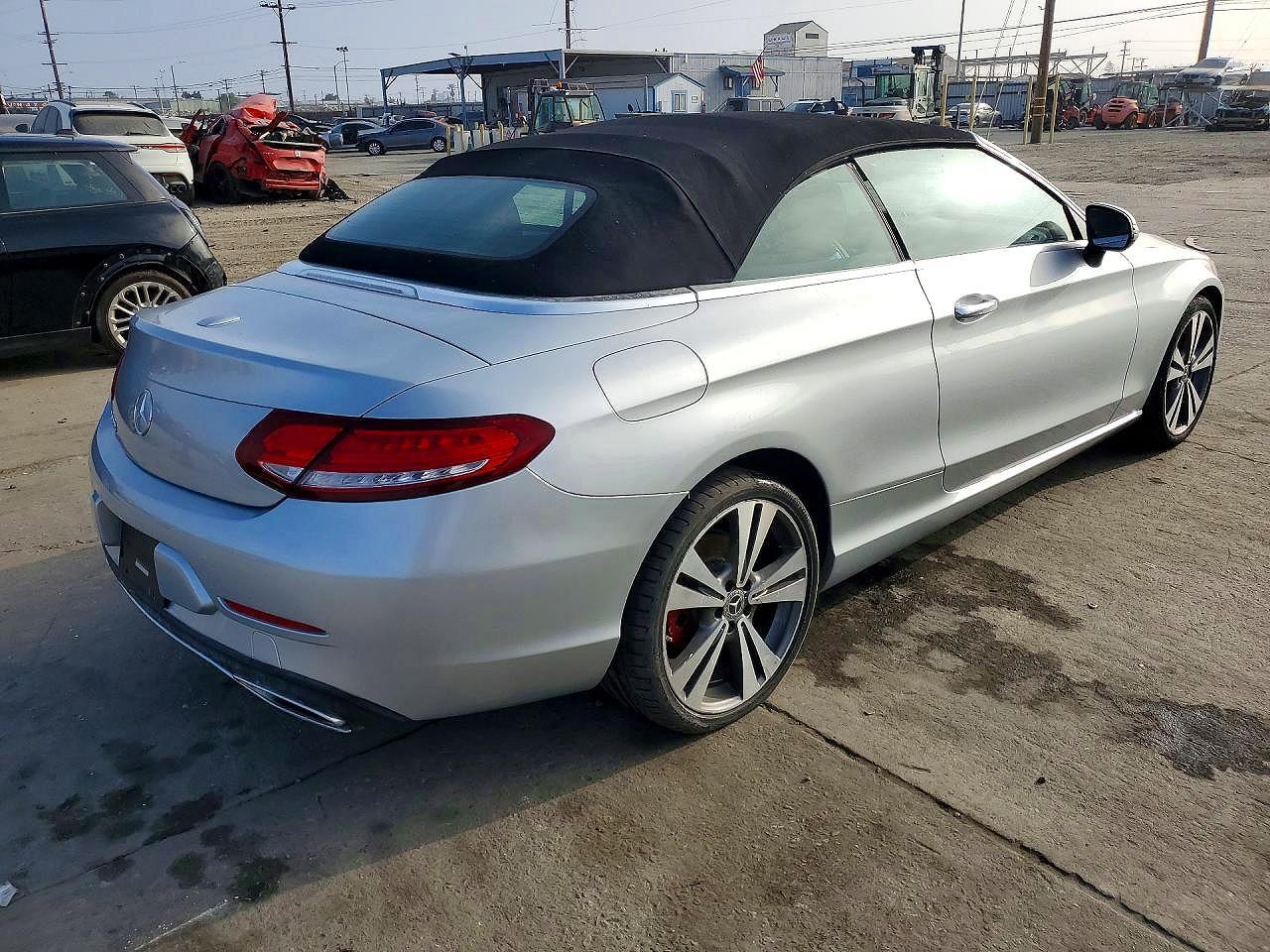 2017 Mercedes-Benz C 300 - Фото 3