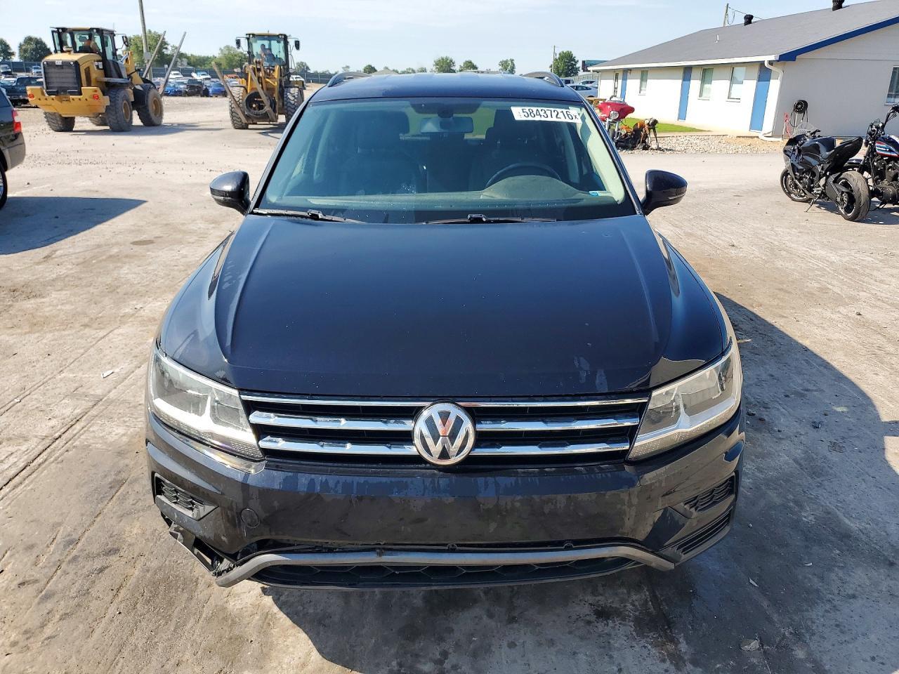 2020 Volkswagen Tiguan Se - Фото 5
