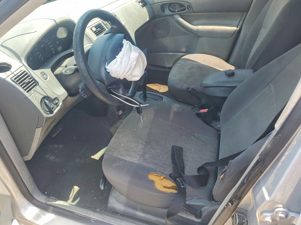 2005 Ford Focus Zxw - Фото 7