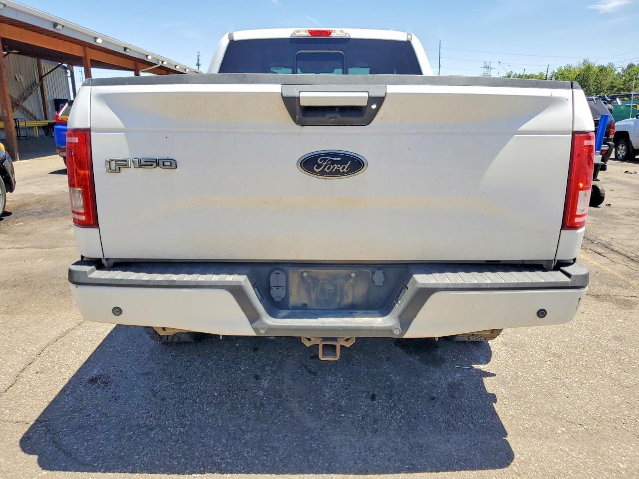 2016 Ford F150 Super Cab - Фото 6