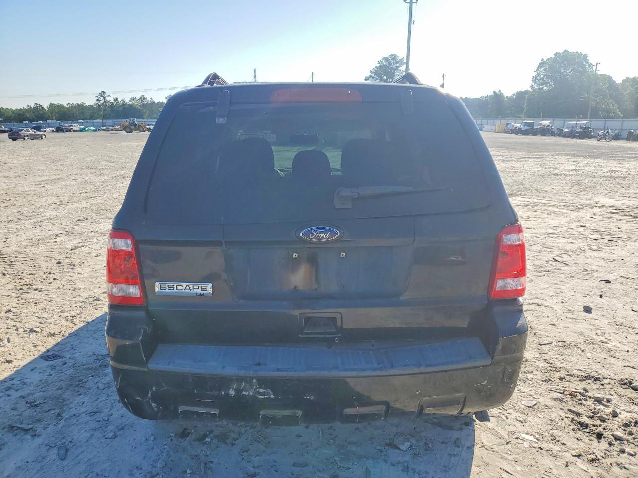 2010 Ford Escape Xlt - Image 6