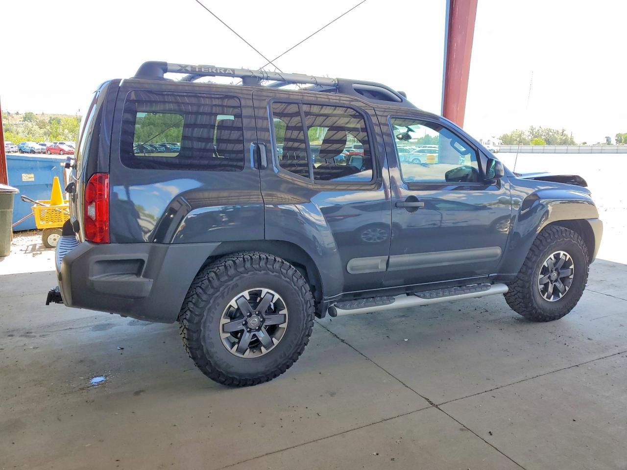 2015 Nissan Xterra Pro-4X - Фото 3