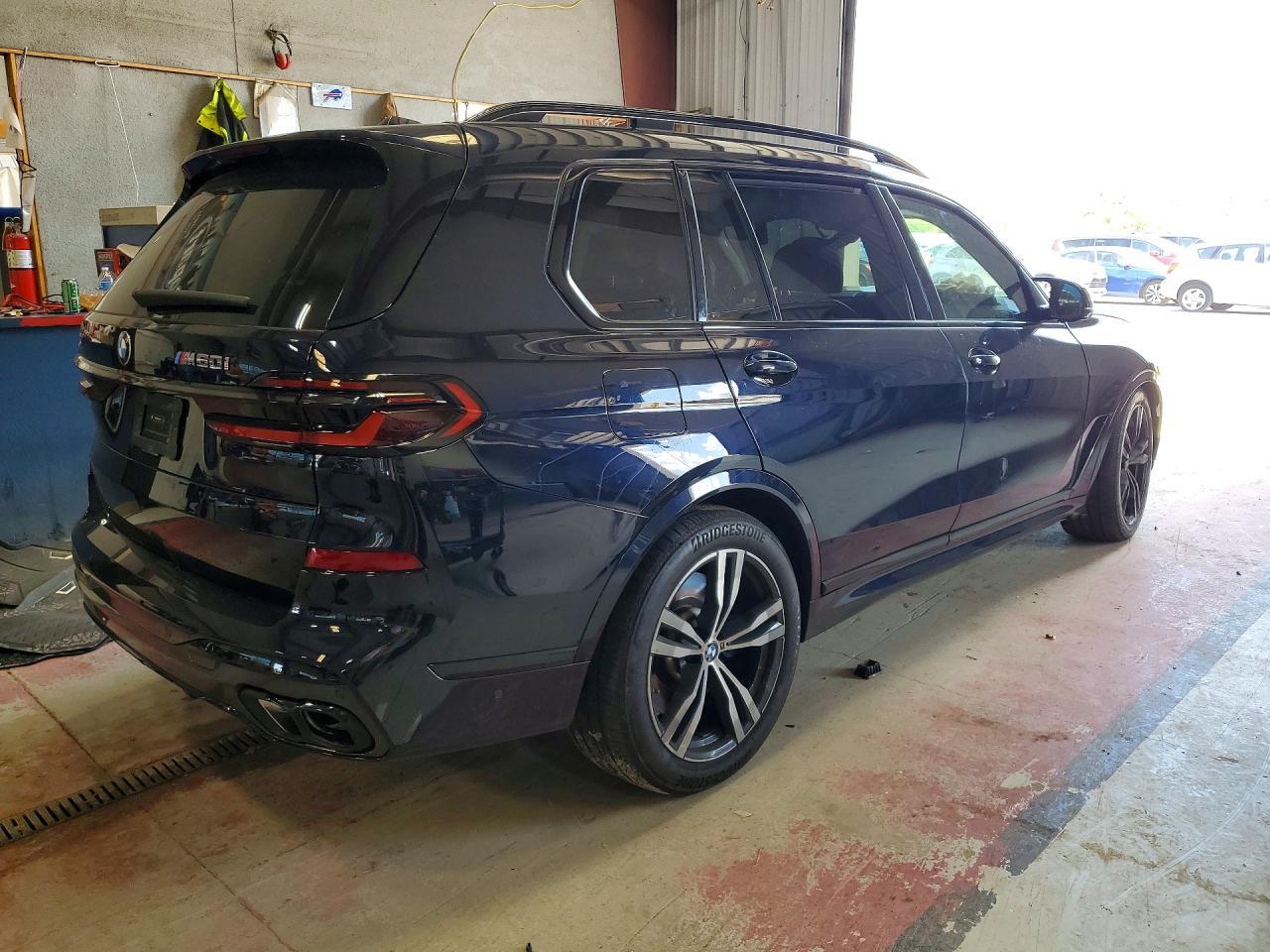2024 BMW X7 M60I - Image 3