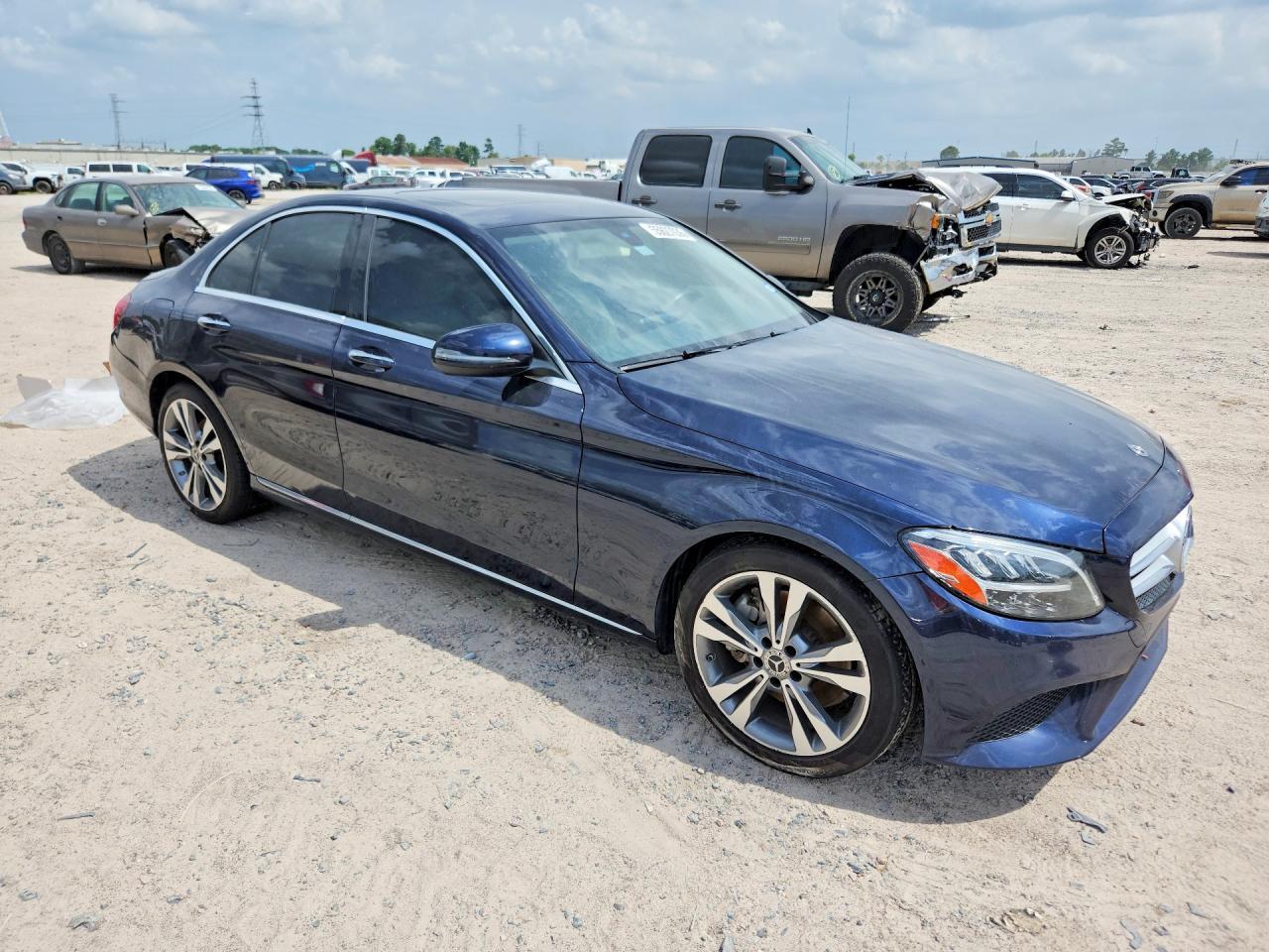2019 Mercedes-Benz C 300 - Фото 4