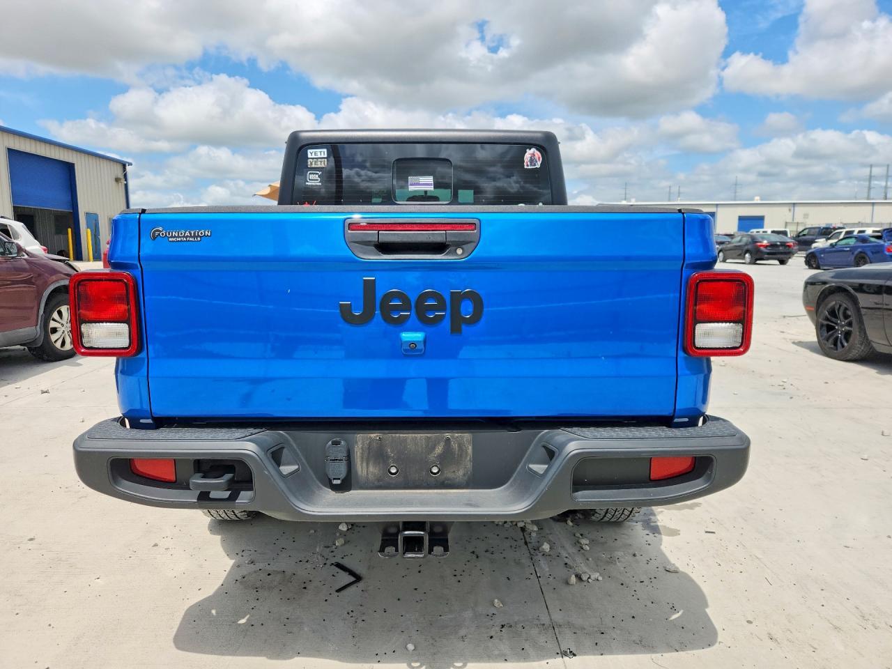 2023 Jeep Gladiator Sport - Image 6