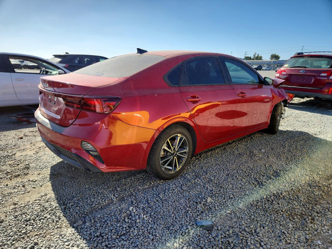 2023 Kia Forte Lxs - Image 3