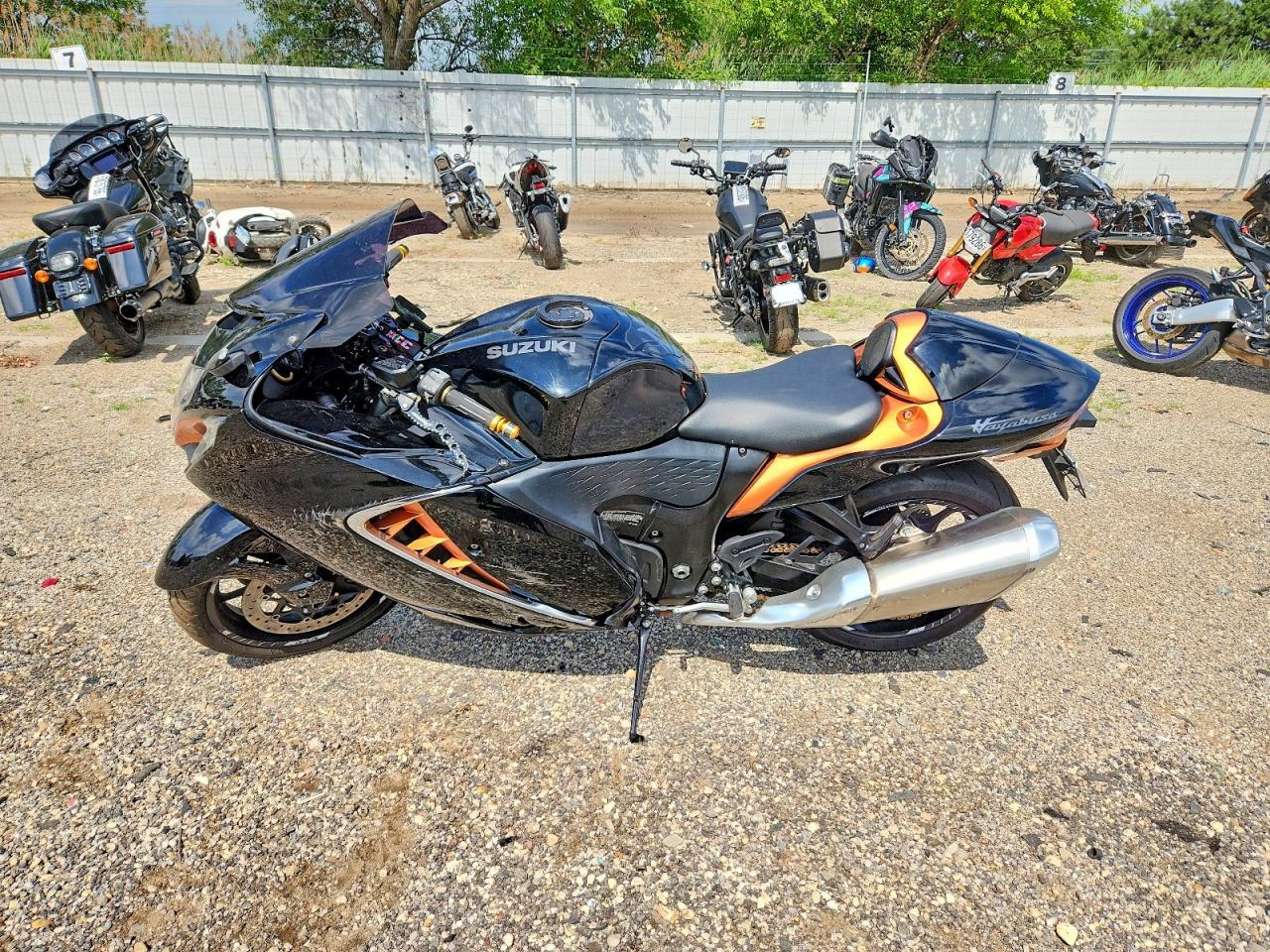 2022 Suzuki Gsx1300 Rr - Фото 3