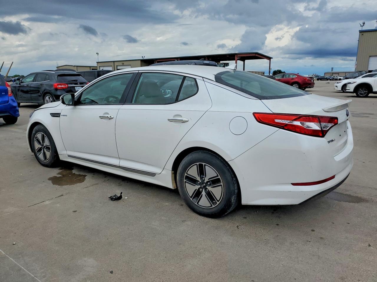2013 Kia Optima Hybrid - Фото 2