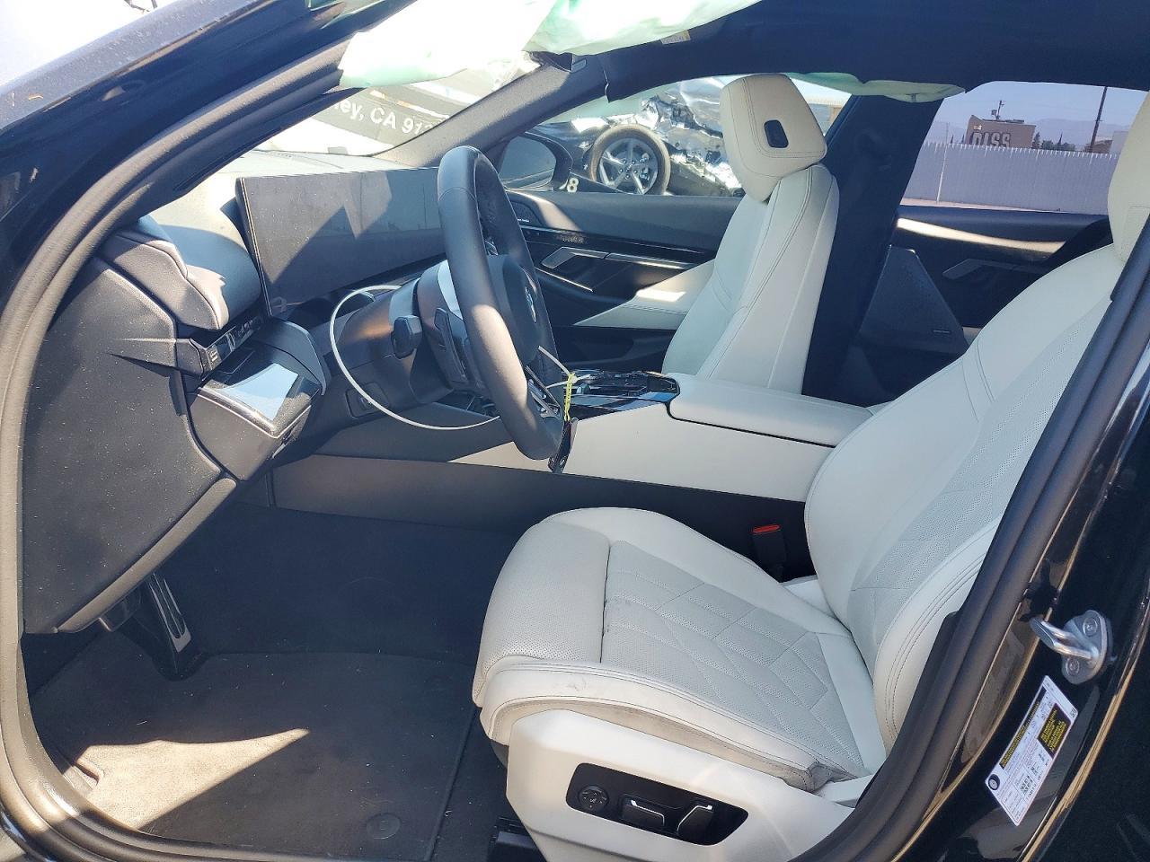 2024 BMW 530 I - Image 7