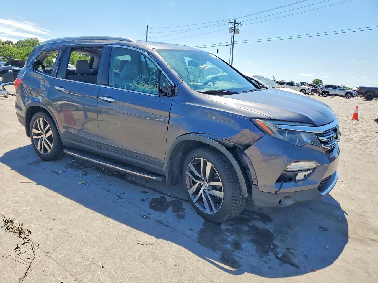 2016 Honda Pilot Elite - Image 4