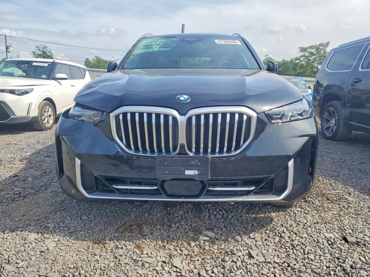 2025 BMW X5 xDrive40I - Image 5