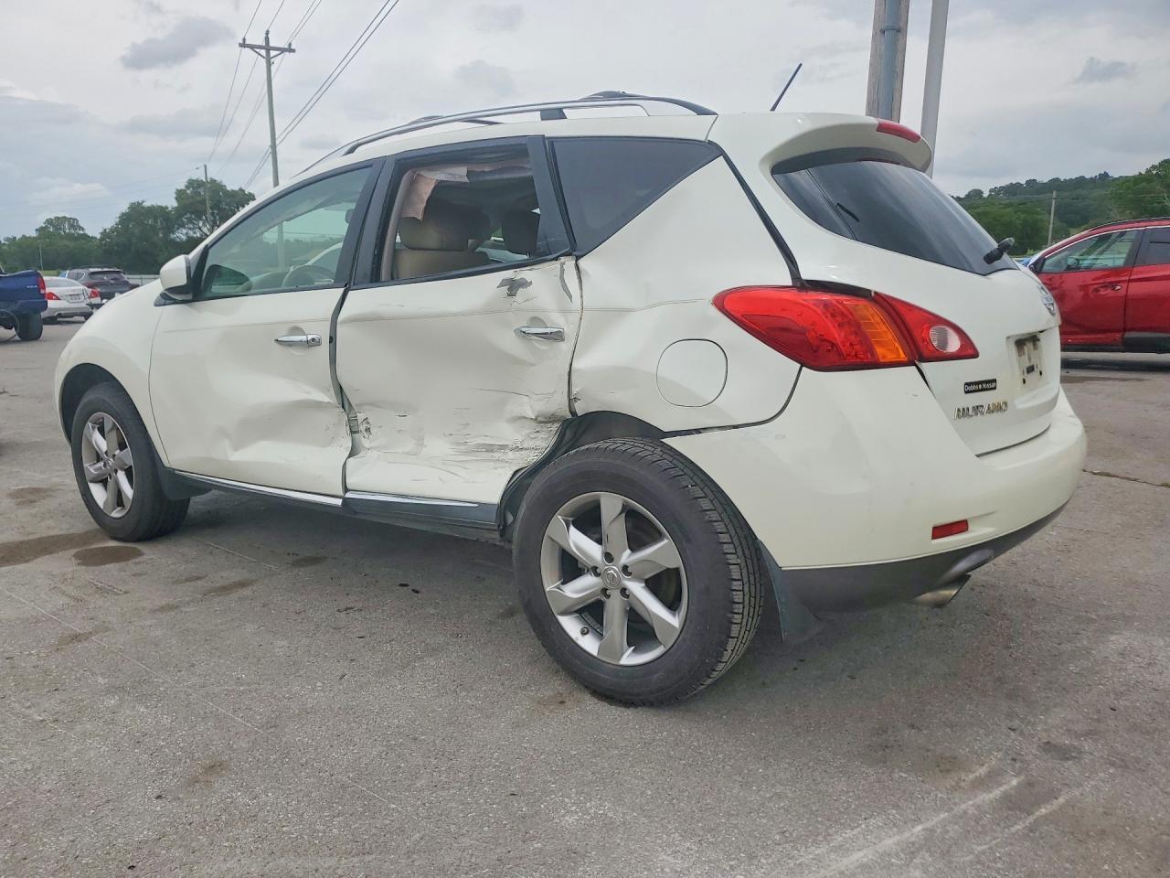 2010 Nissan Murano S - Фото 2