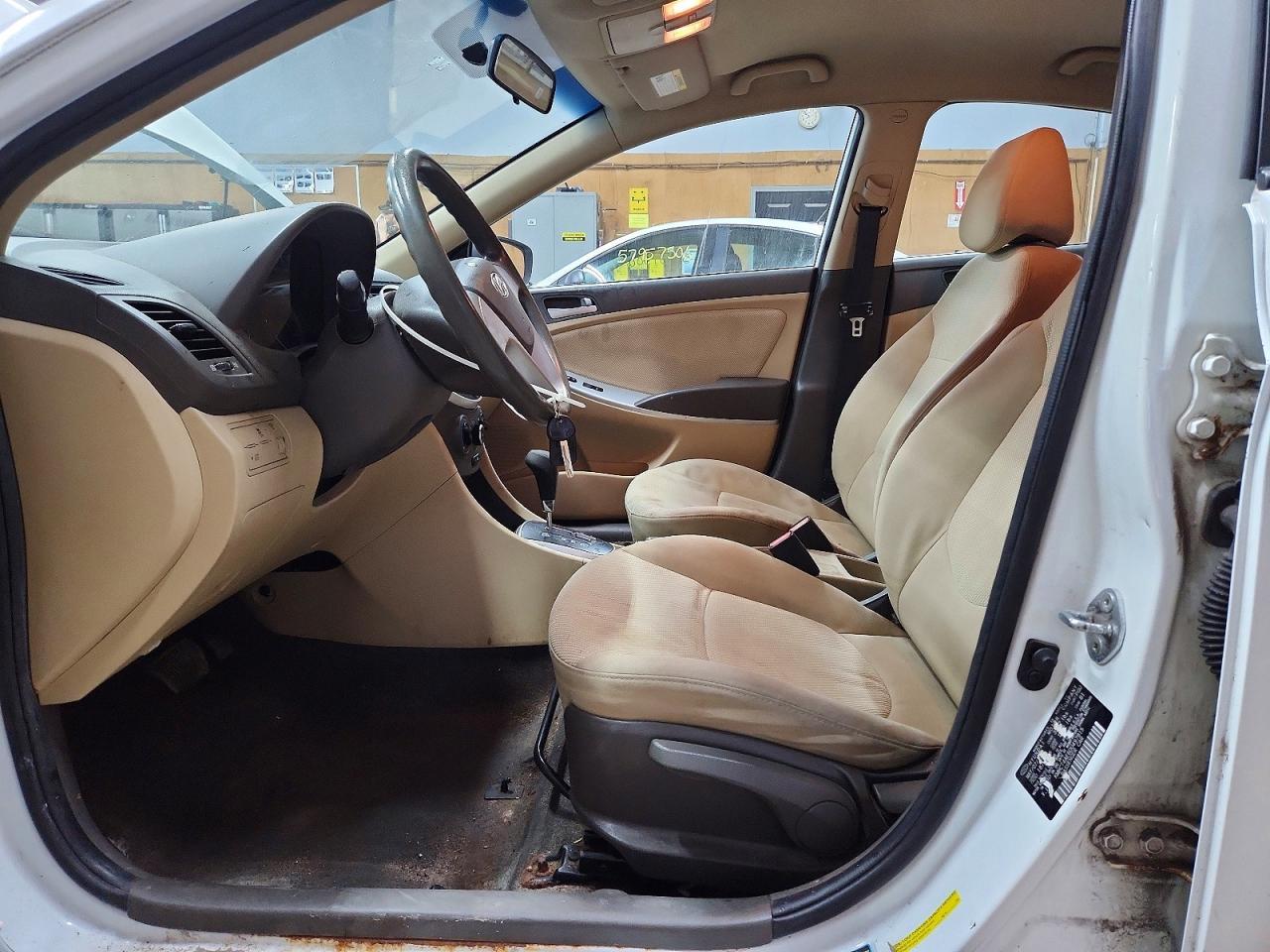 2013 Hyundai Accent Gls - Фото 7