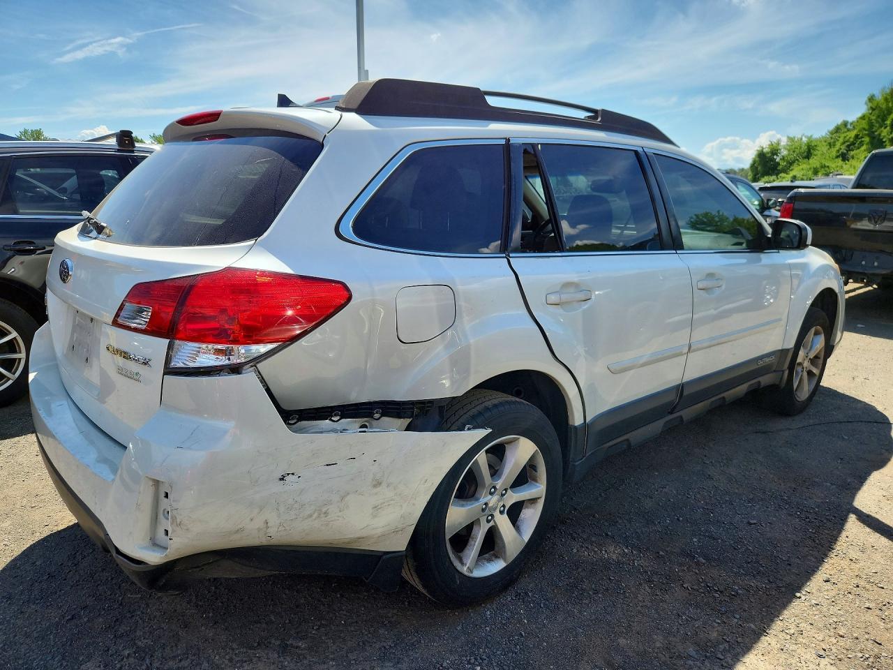 2013 Subaru Outback 2.5I Limited - Фото 3
