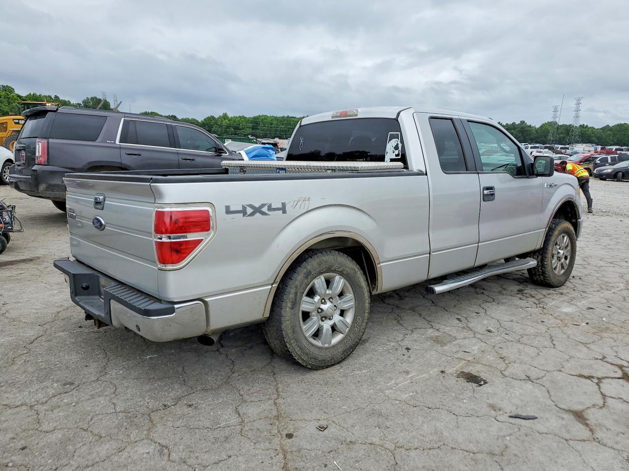 2010 Ford F150 Super Cab - Фото 3