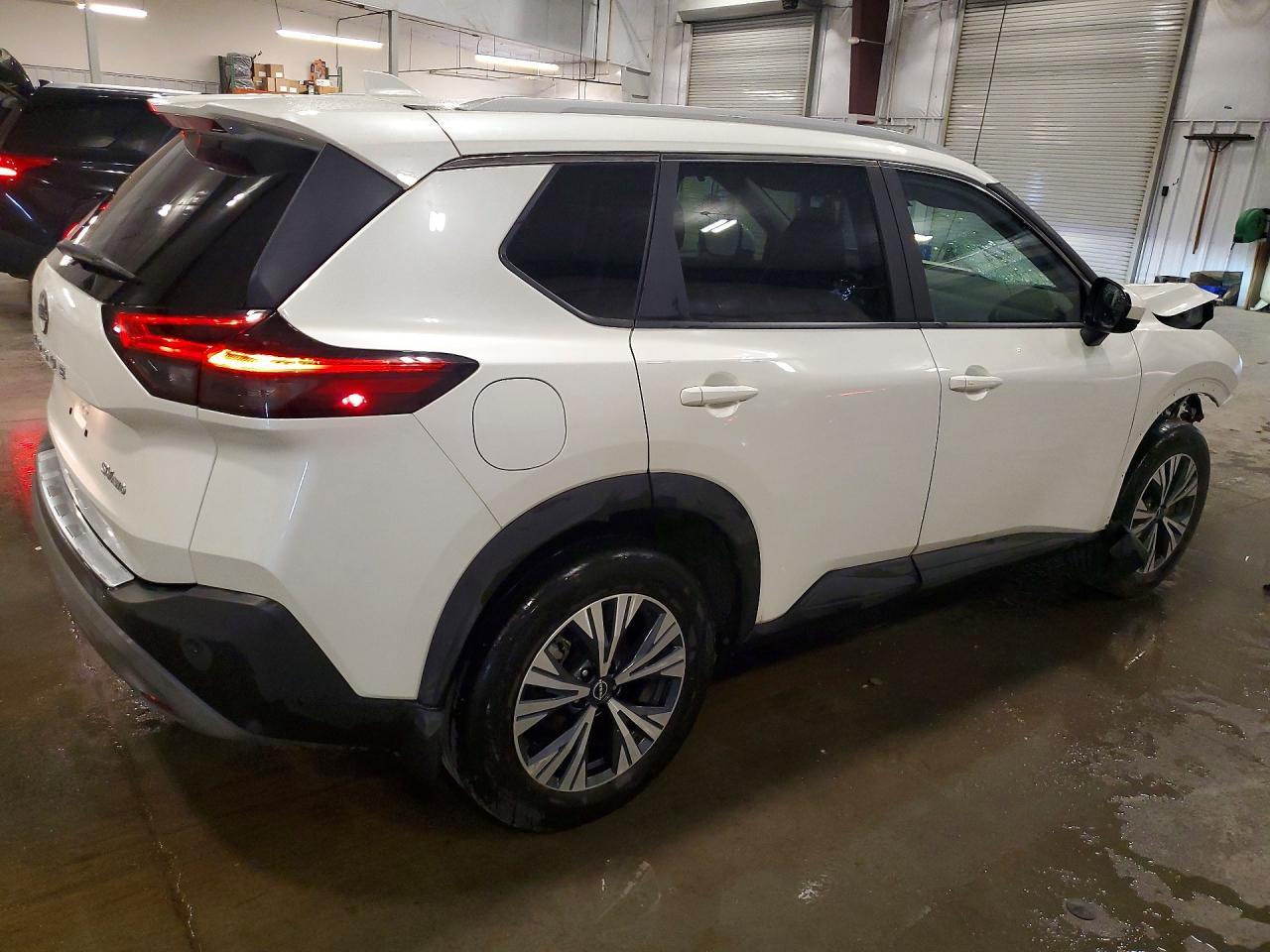 2023 Nissan Rogue Sv - Фото 3