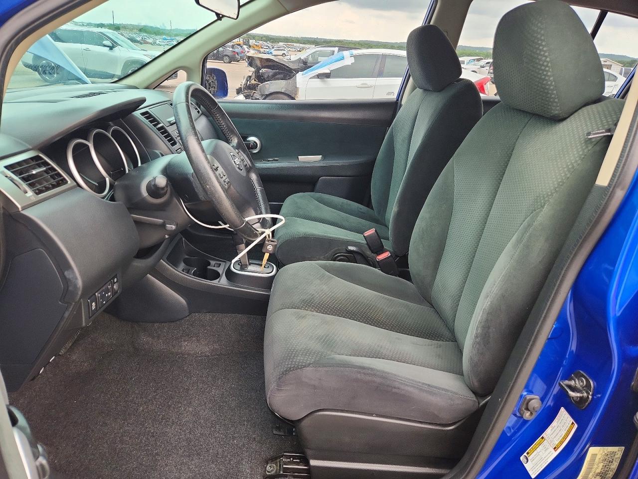 2012 Nissan Versa 1.8 S - Фото 7