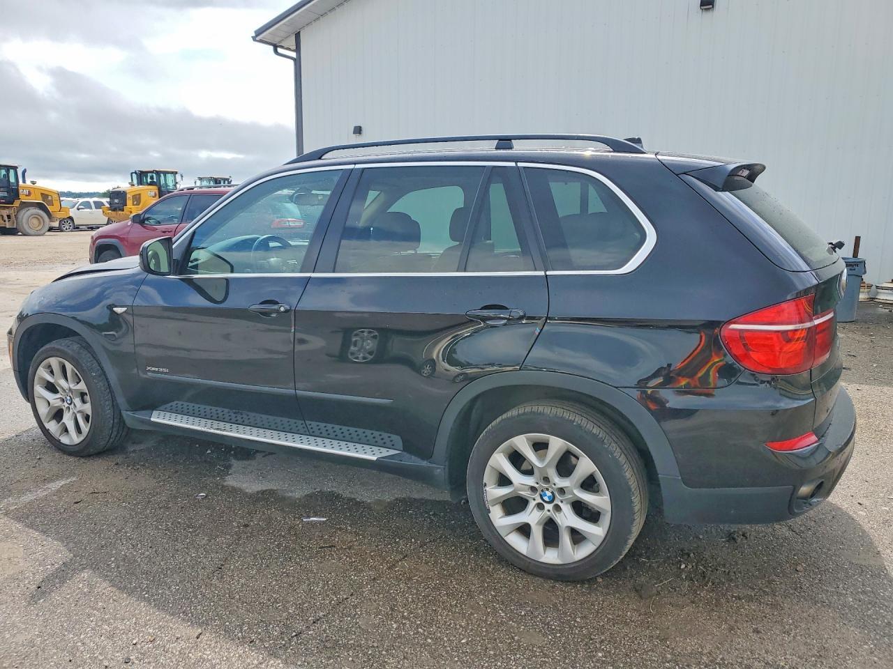 2013 BMW X5 xDrive35I - Фото 2