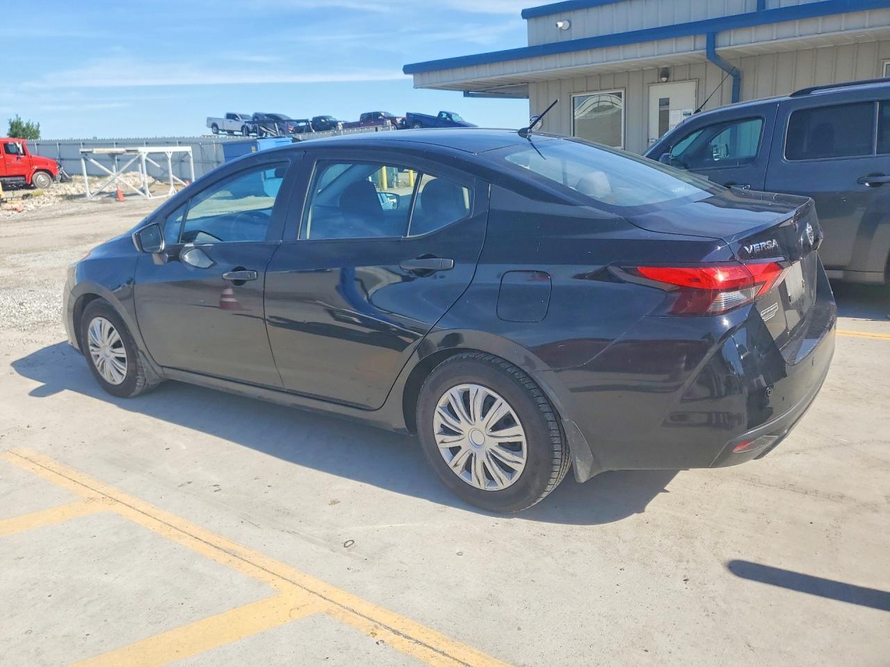 2021 Nissan Versa S - Image 2