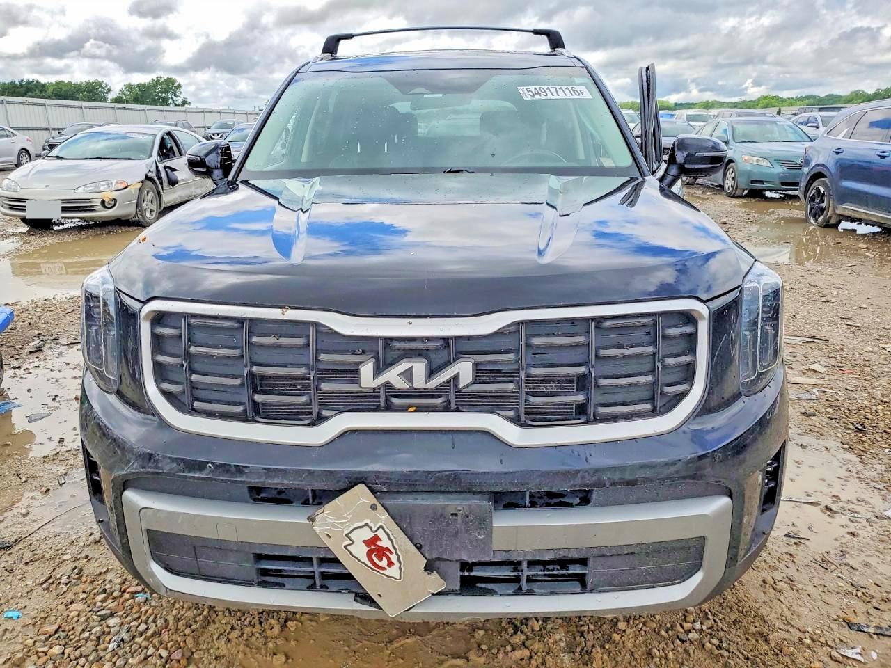 2023 Kia Telluride S - Image 5
