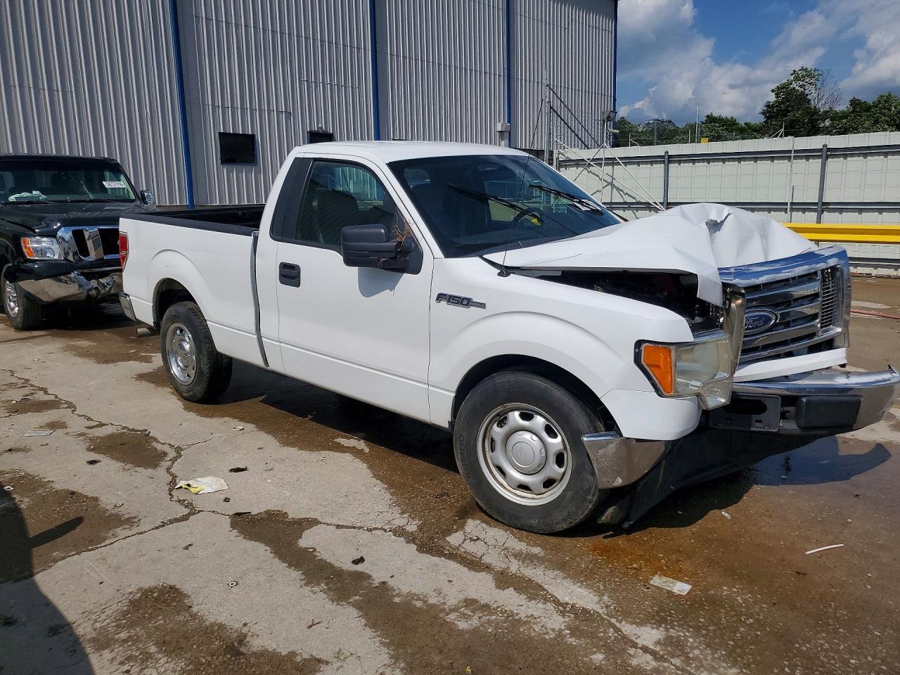 2011 Ford F150 - Фото 4