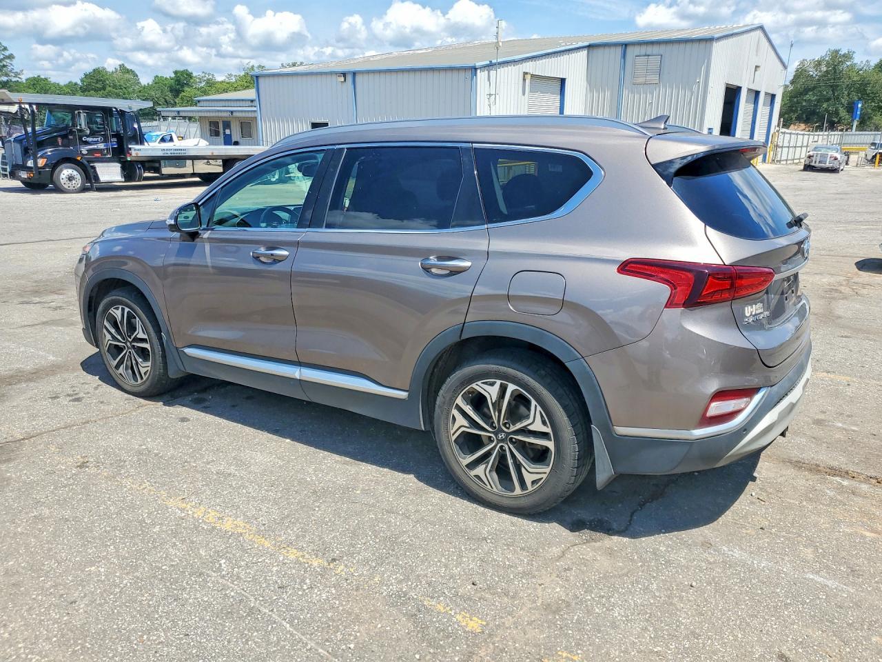 2019 Hyundai Santa Fe Limited 2.0T - Image 2