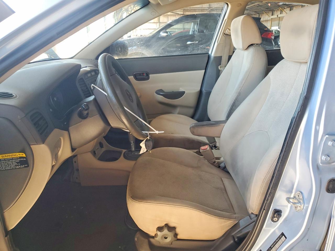 2011 Hyundai Accent Gls - Фото 7