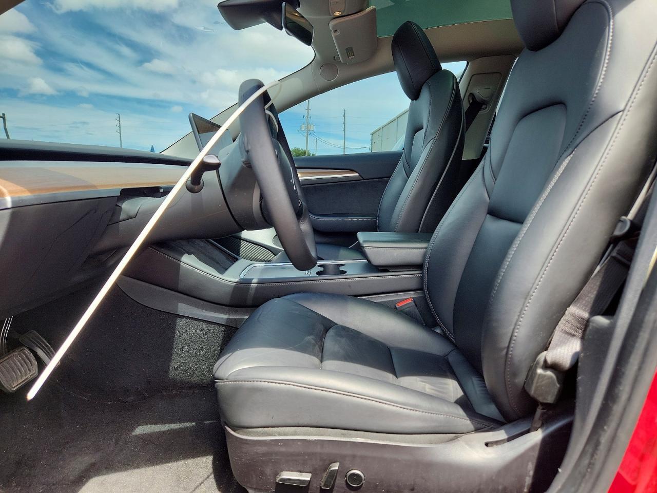 2022 Tesla Model 3 - Фото 7