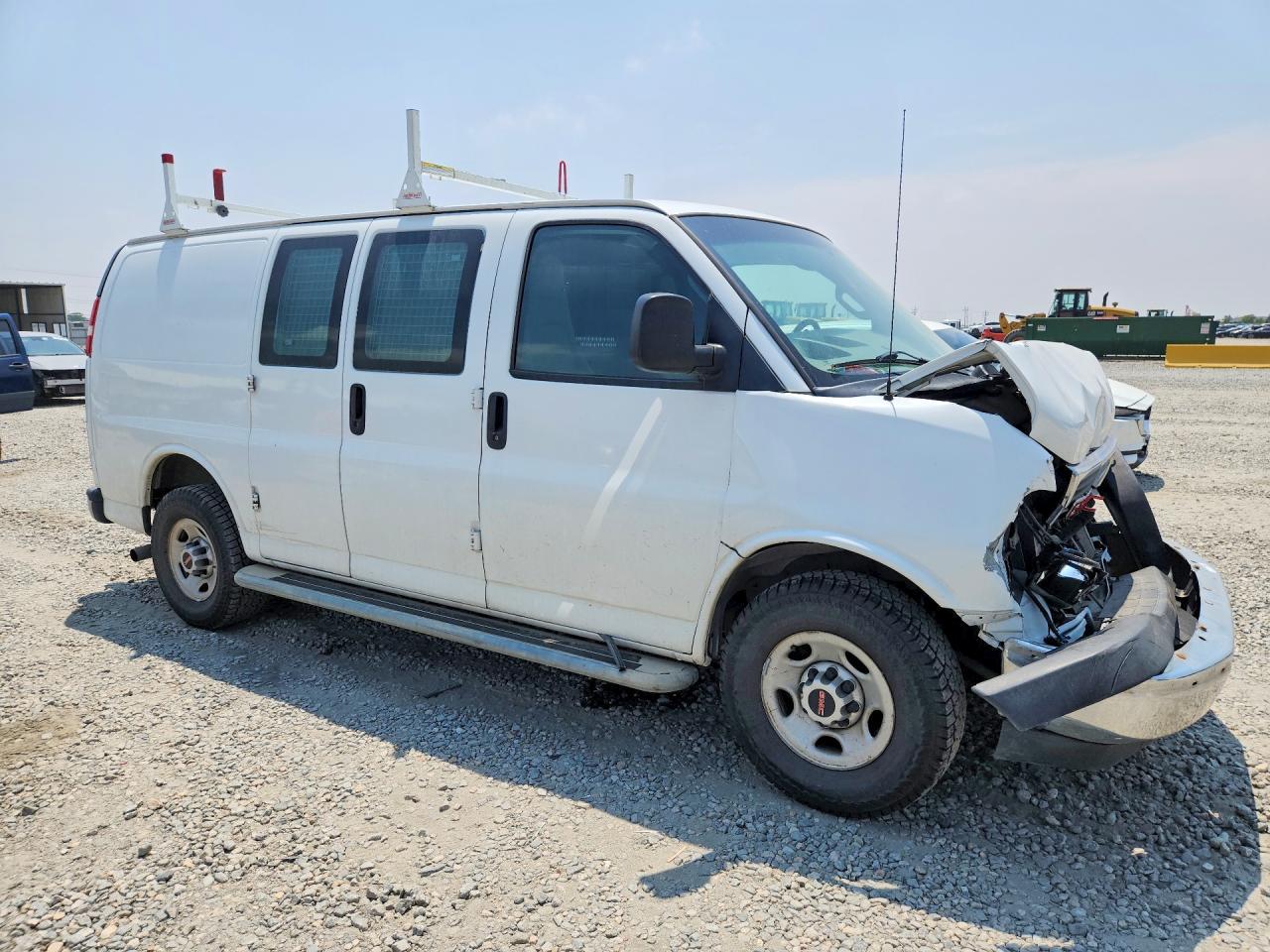 2017 GMC Savana G2500 - Фото 4