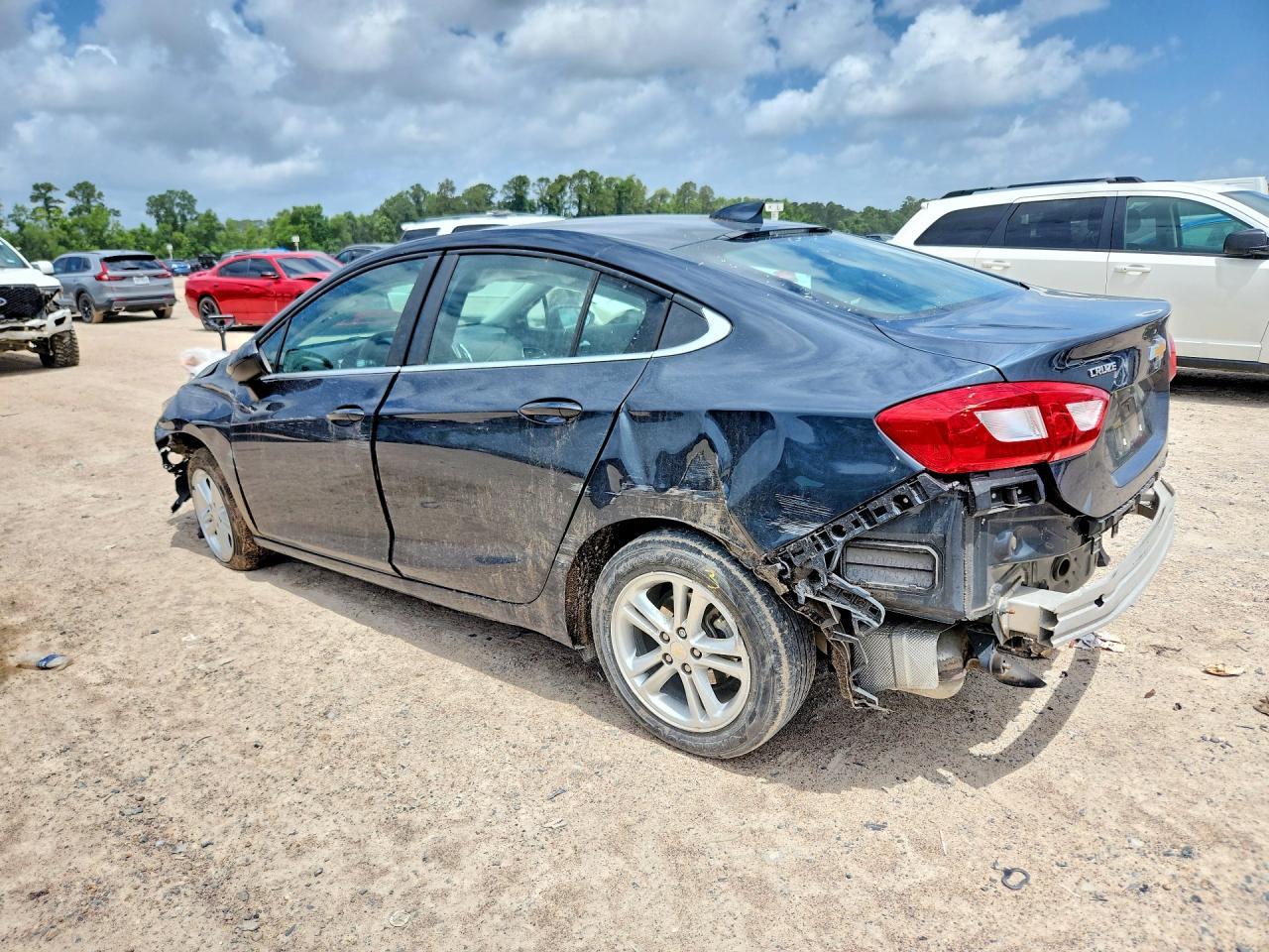 2017 Chevrolet Cruze Lt - Фото 2