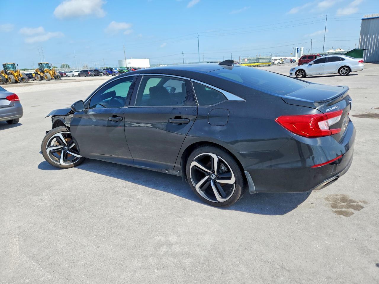 2021 Honda Accord Sport - Фото 2