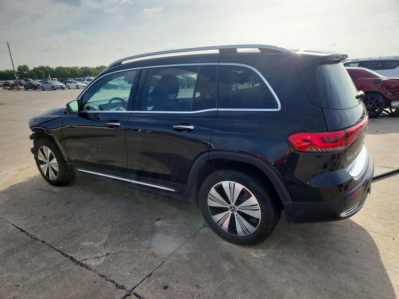 2023 Mercedes-Benz Eqb 250+ - Image 2