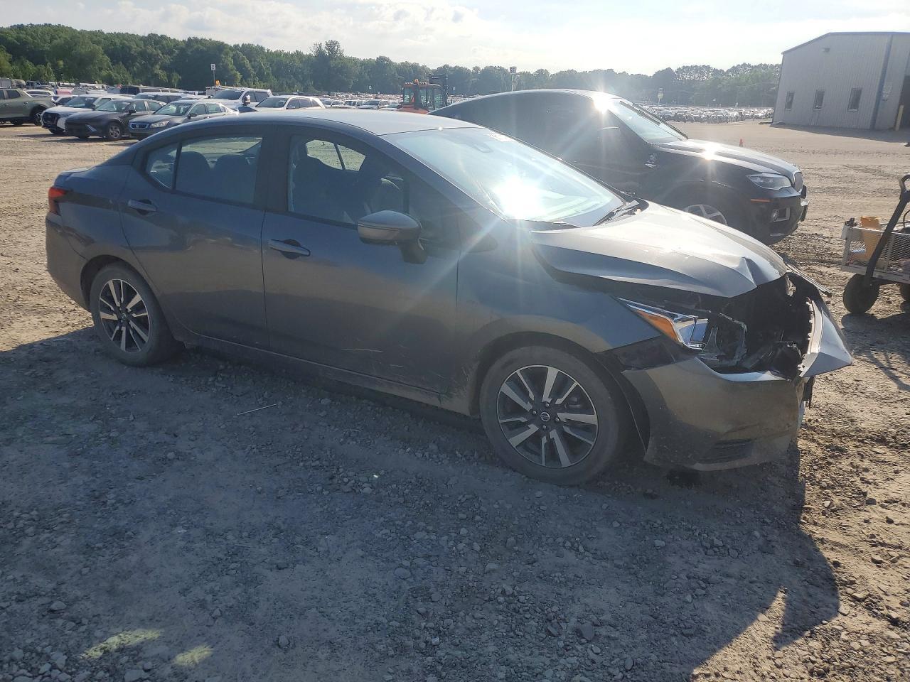 2021 Nissan Versa Sv - Image 4