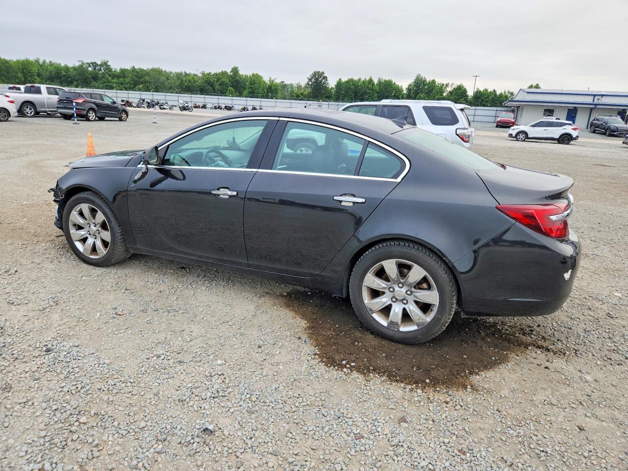 2014 Buick Regal Premium - Image 2
