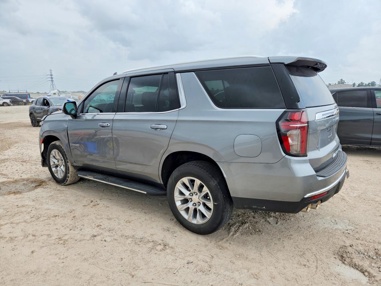 2023 Chevrolet Tahoe C1500 Premier - Фото 2