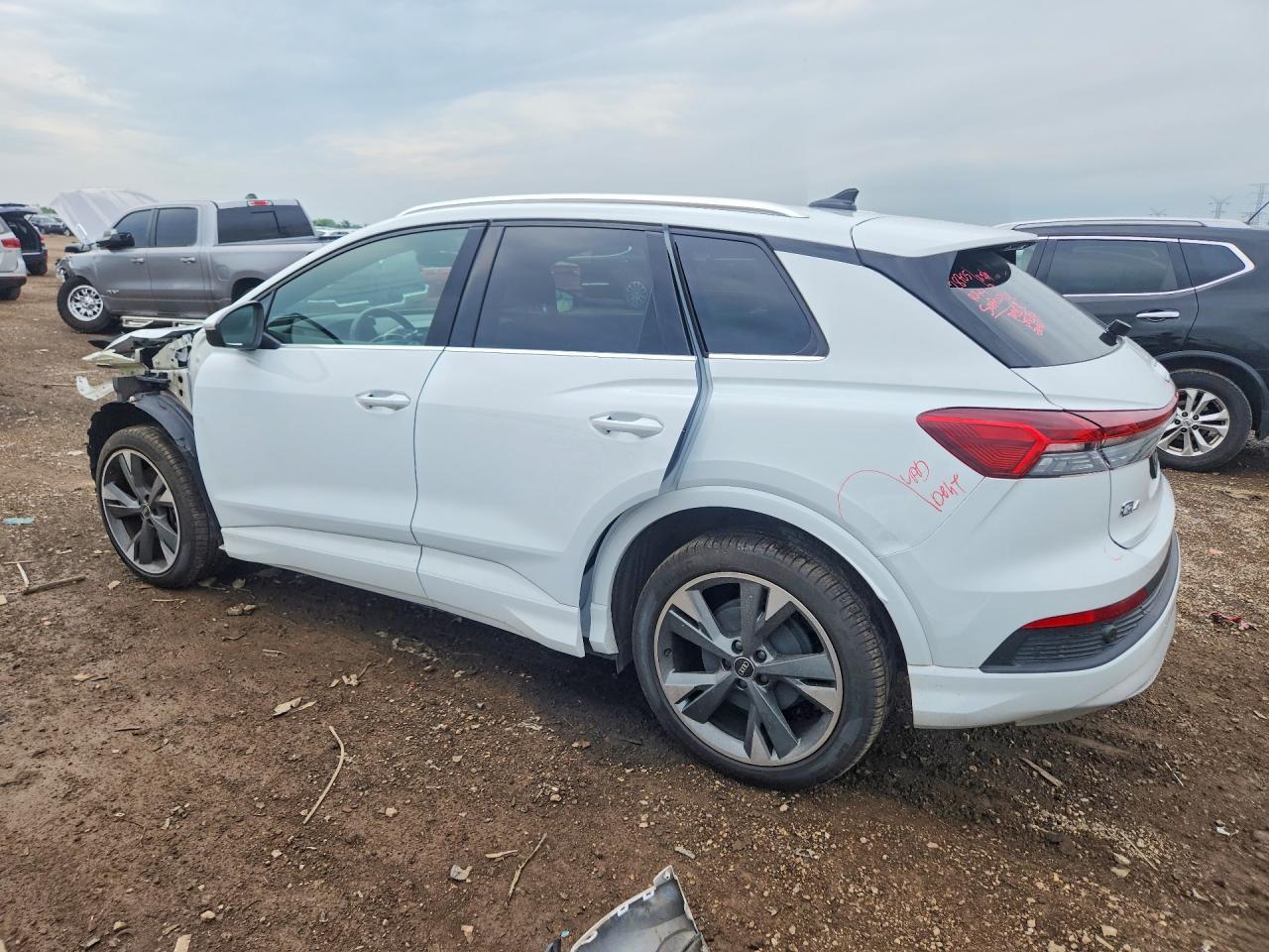 2022 Audi Q4 E-Tron Premium Plus - Фото 2