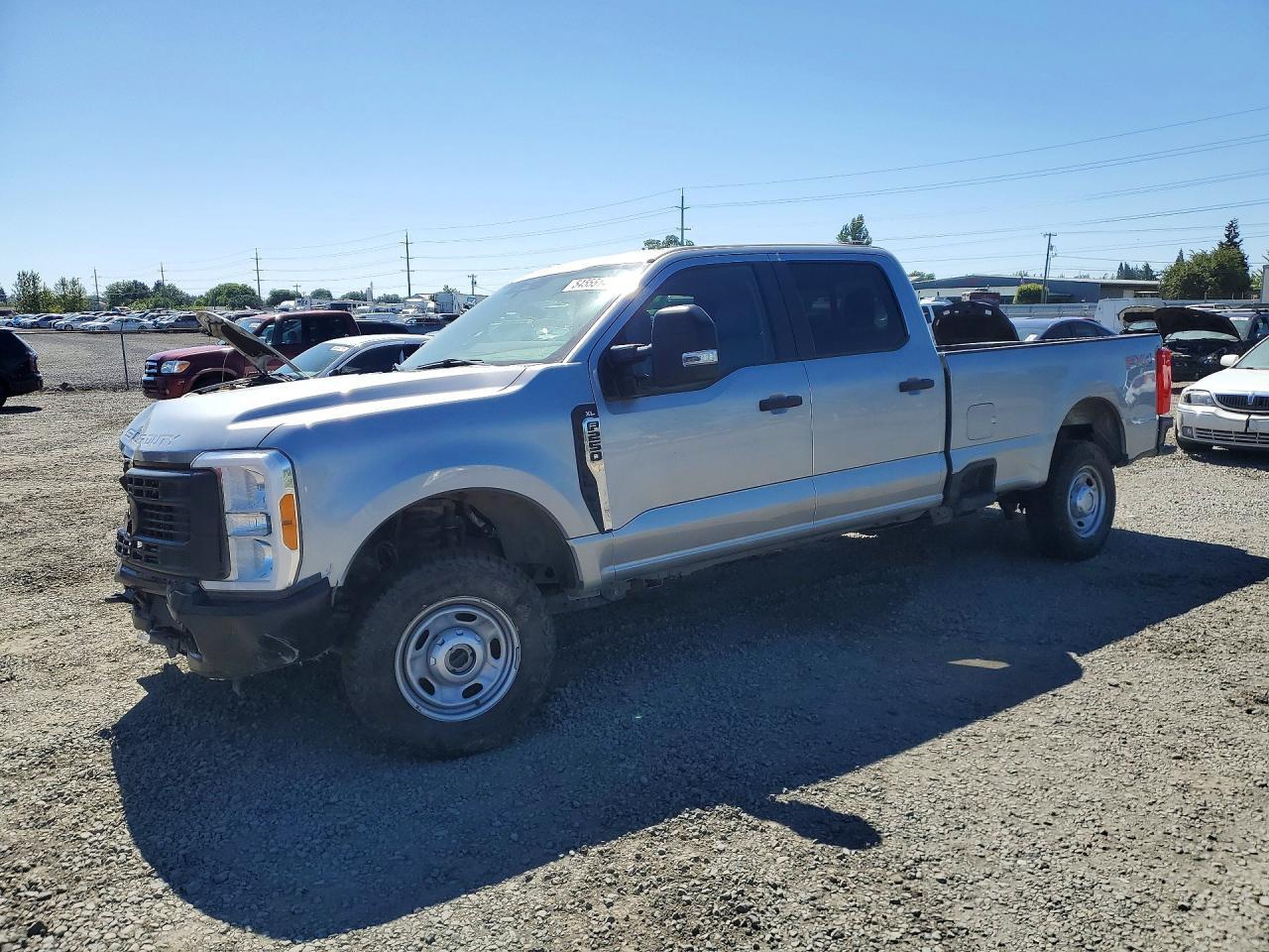 2023 Ford F250 Sd Xl 4Wd 6.8L V8 Crew Cab