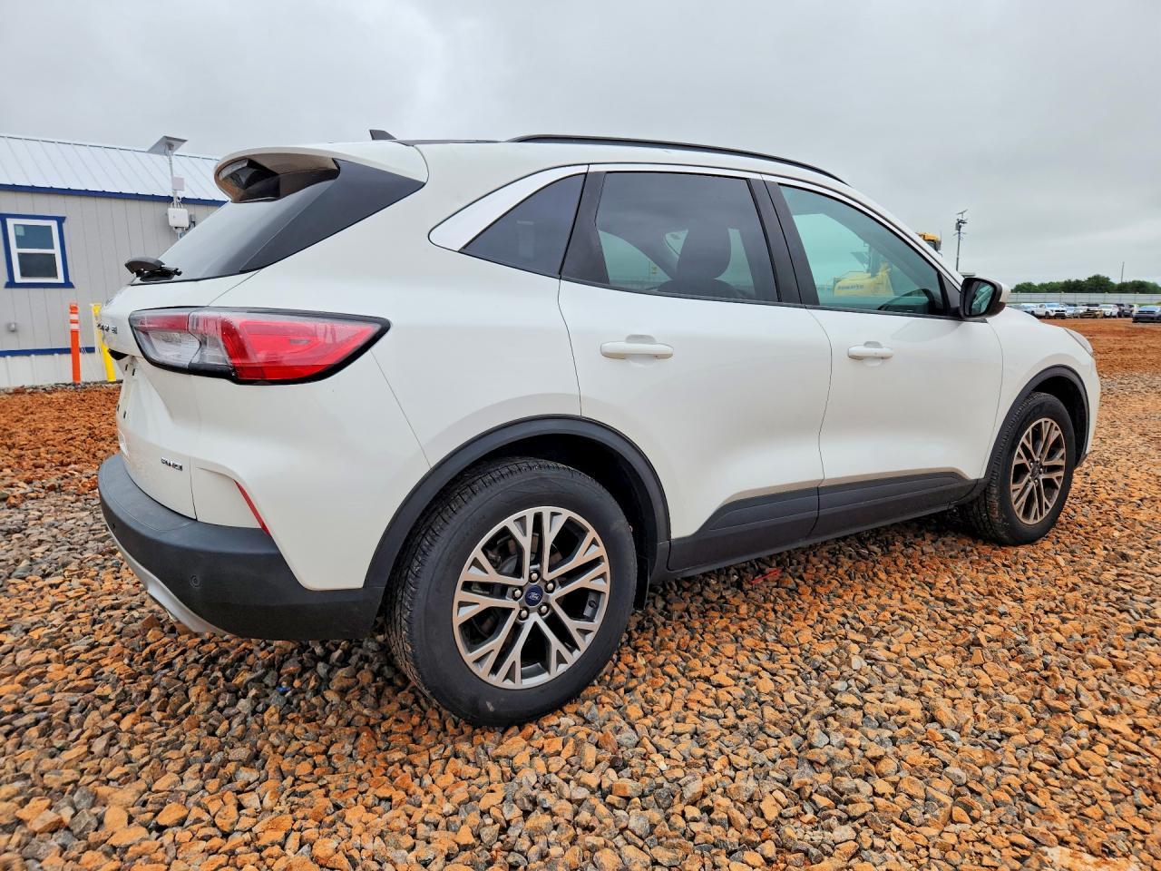 2021 Ford Escape Sel - Фото 3