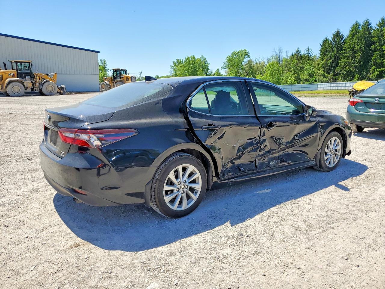 2023 Toyota Camry Le - Image 3