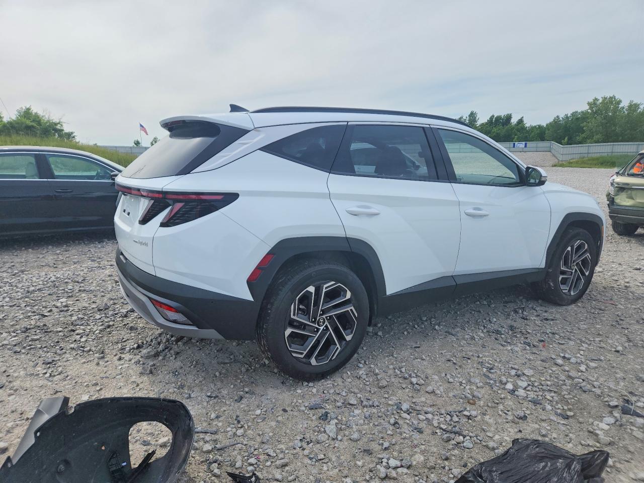 2026 Hyundai Tucson Limited - Image 3